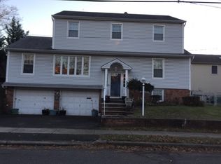5 Andrew Ct, Bloomfield, NJ 07003