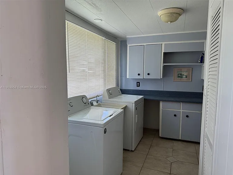 900 Morris Ave #0 — Photo 6