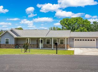 935 Monroe Dr, Kerrville, TX 78028