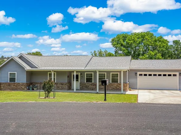 935 Monroe Dr, Kerrville, TX 78028