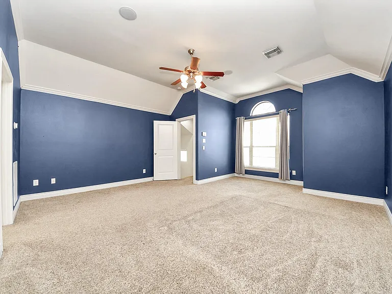 3422 Center St — Photo 11