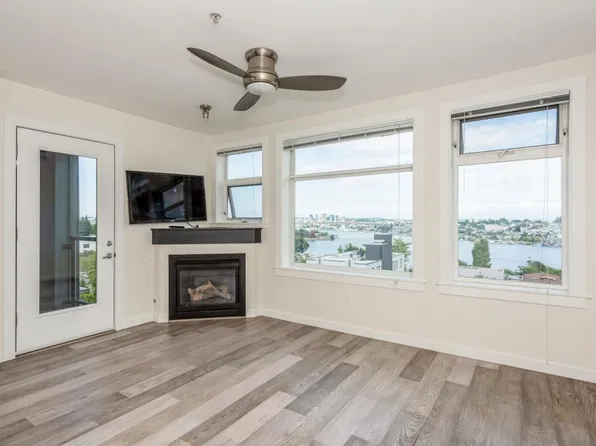 655 Crockett St APT A405, Seattle, WA 98109