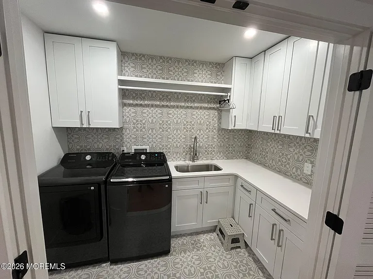 211 Rockwell Ave — Photo 13