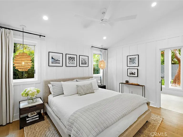 592 Bluebird Canyon Dr — Photo 38