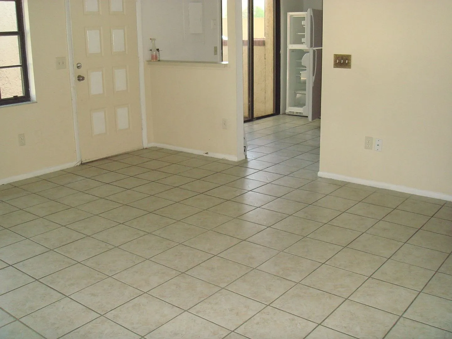 For Rent 2 Bed / 2 Bath Condo In The Shores Available Now! — Photo 2