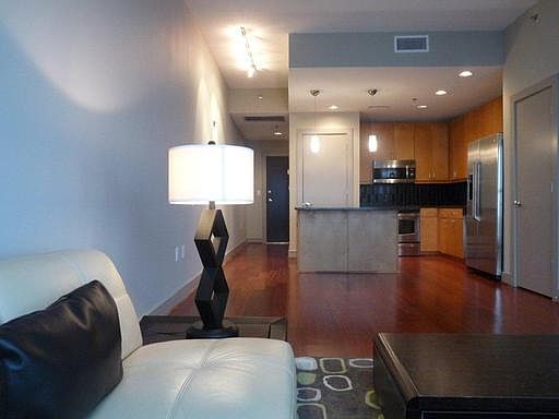 4th image of 333 W Trade St Unit 2305