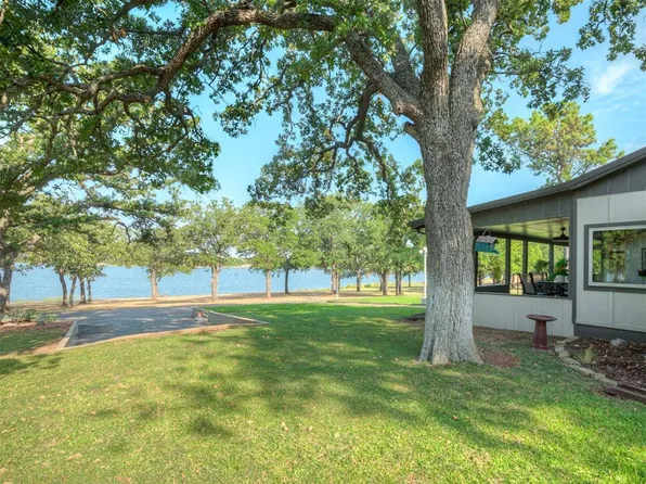 7408 Antlers Dr, Marlow, OK 73055