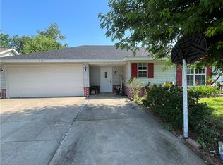 505 E Dyke Rd, Rogers, AR 72758