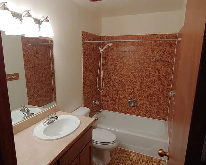 1726 Person St — Photo 8