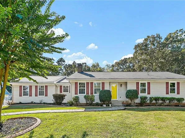 1114 Longwood Dr, Marietta, GA 30008