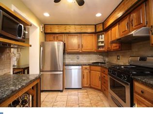 427 Brighton Ter, Holmes, PA 19043