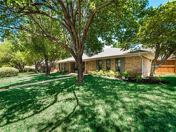 3rd image of 2015 Aspen Dr