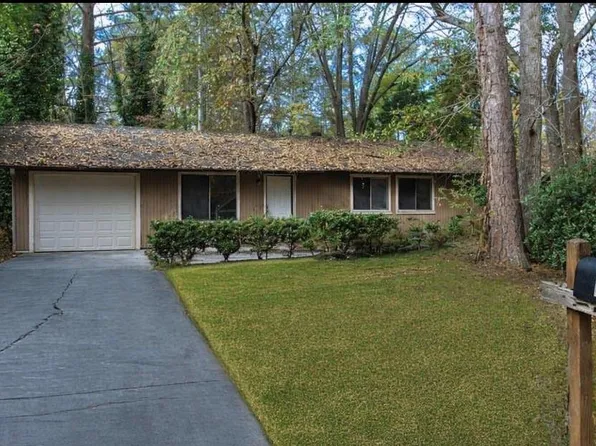 8645 Embrey Dr, Jonesboro, GA 30236