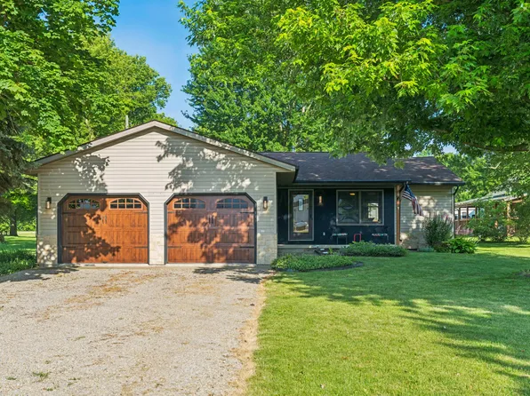 4490 N Bank Rd, Buckeye Lake, OH 43008