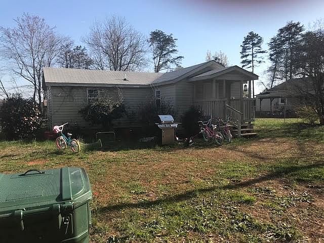 1st image of 329 E 26th St