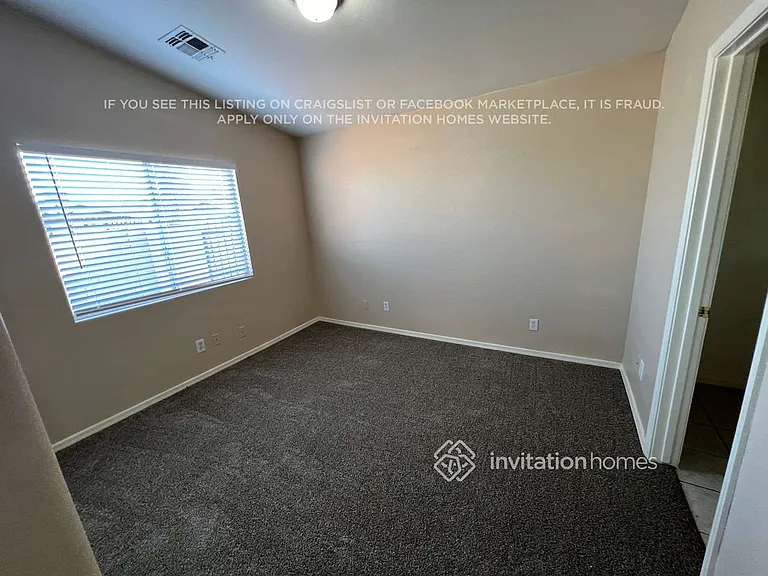 5703 N 67th Dr — Photo 4