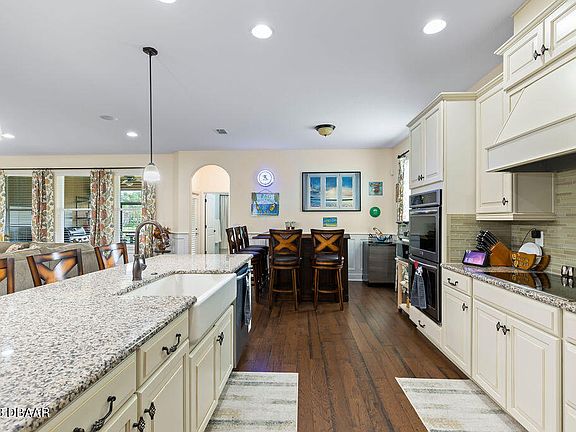 4th image of 308 River Vale Ln