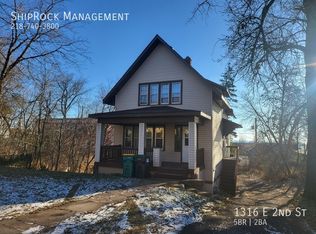 1316 E 2nd St, Duluth, MN 55805