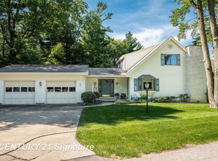 33 W Ferro St, Sanford, MI 48657