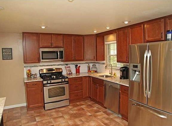 3rd image of 648 Wyngold Dr