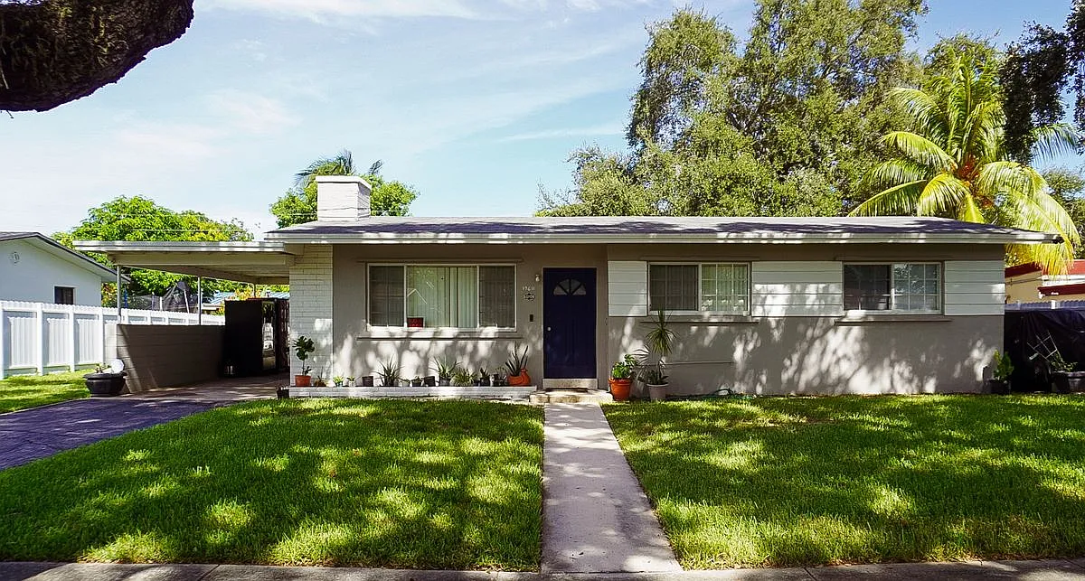 3 bed, 2.0 bath, 1110 sqft, $1,250 — Photo 1