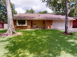 2709 Wilderness Dr N, College Station, TX 77845