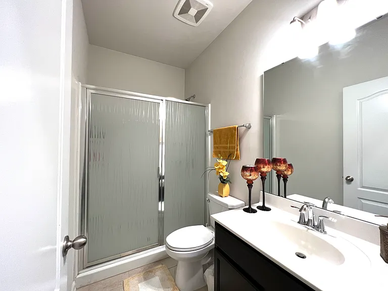 1031 Winnett Dr — Photo 6