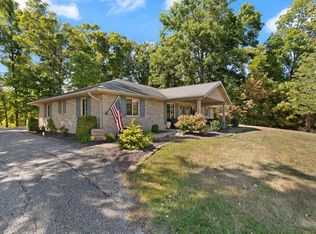 6634 E 1900 N, Dale, IN 47523