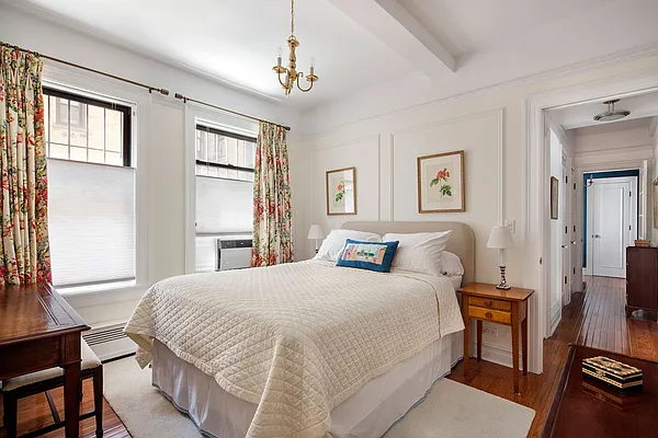 Sold by Stribling | media 19