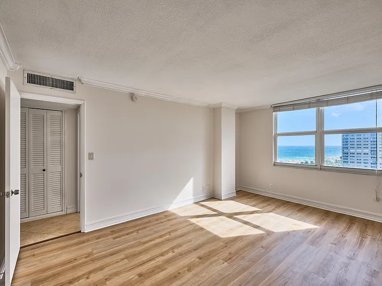 305 N Pompano Beach Blvd #1204 — Photo 14