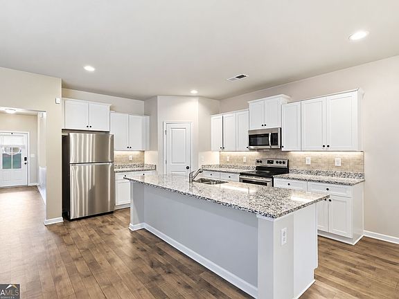 4th image of 20 Bingley Ct