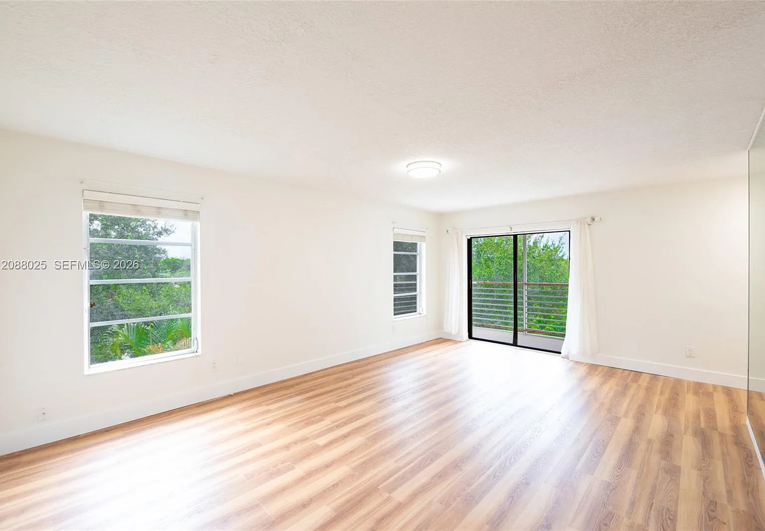 Arrowhead Condo No I — Photo 4