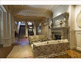 2nd image of 4717 Saint Charles Ave