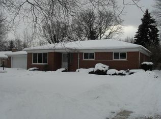 20442 Damman St, Harper Woods, MI