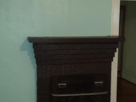 Living Room Fireplace (working)