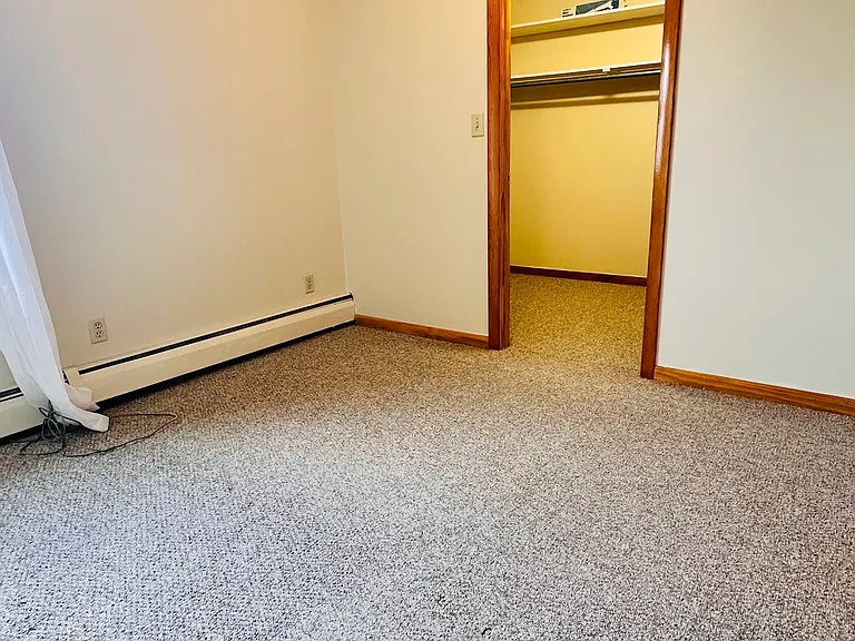 96 Main St #2R — Photo 8