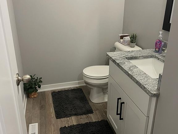4th image of 11508 Slayton St
