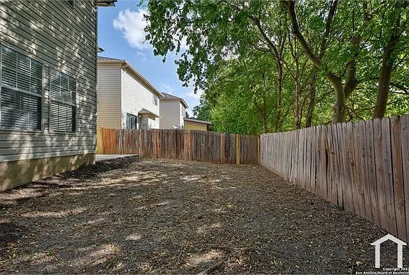 9022 Mountain Field Dr — Photo 3