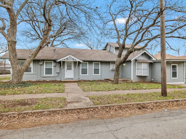 202 S Pendell Ave, Cleburne, TX 76033