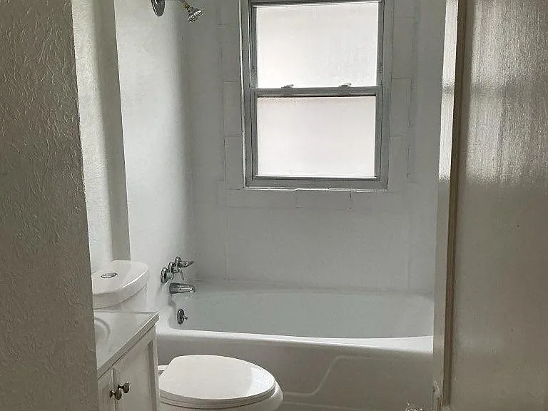 Unit Photo