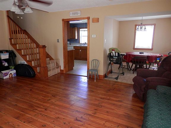 3rd image of 423 S Church St