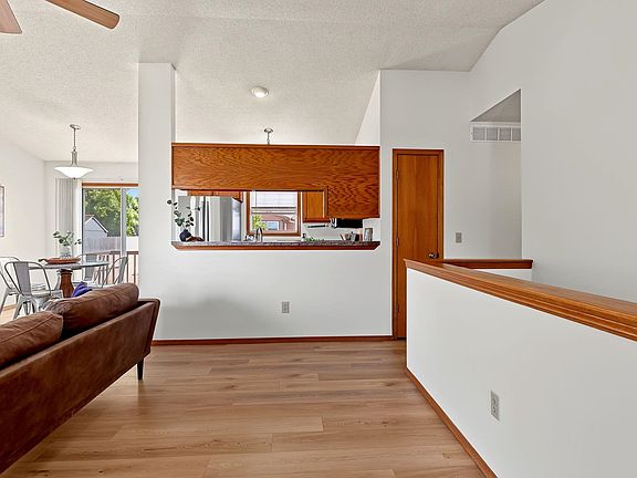 5th image of 5823 W Kemper St