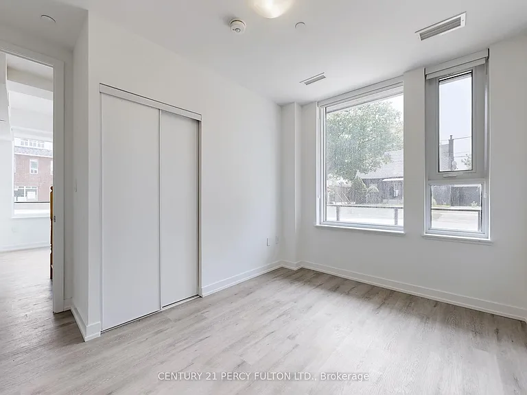 556 Marlee Ave #105 — Photo 21