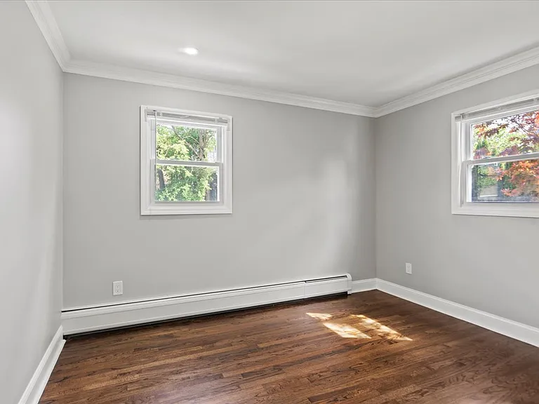 130 Gaston Ave #1 — Photo 10