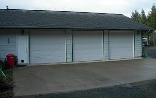 5th image of 181 NE Katchemak Ln