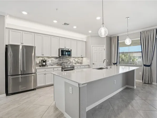 12003 Hawthorn Lake DR #201, FORT MYERS, FL 33913