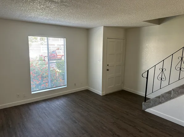 3787 N Abby St #104, Fresno, CA 93726