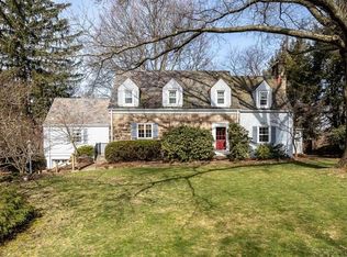 17 Newgate Rd, Pittsburgh, PA 15202