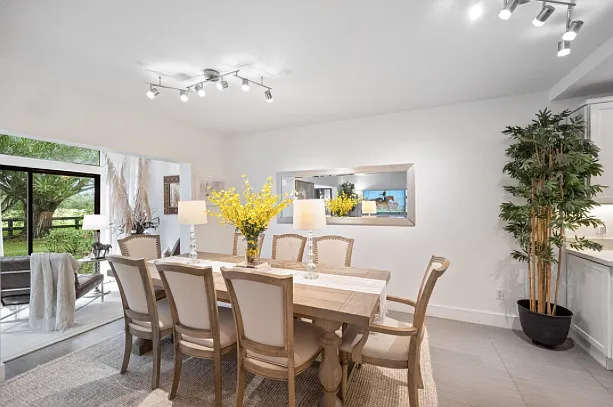 11397 Pond View Dr — Photo 19