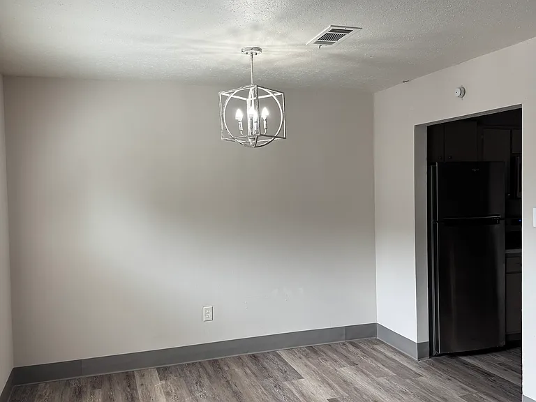 320 Magnolia St #22C — Photo 6